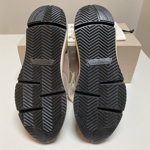 Golden Goose Men’s Running Sole Sneaker in Olive Green/Cream sz 45 New in Box - Picture 7 of 11